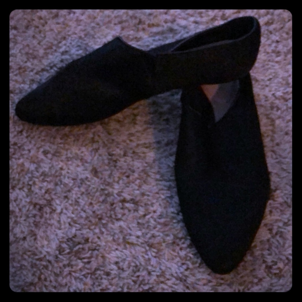 Taryn rose genuine calf slip on’s